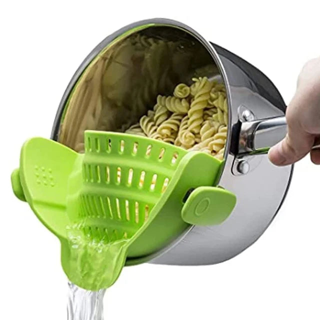 Handige Ruimtebespaarder: Clip-On Siliconen Keukenzeef voor Moeiteloos Afgieten van Pasta, Noedels en Meer!